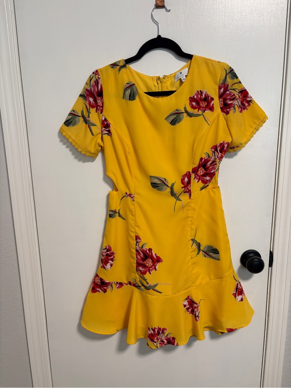 Socialite Bright Yellow Floral Short Dress